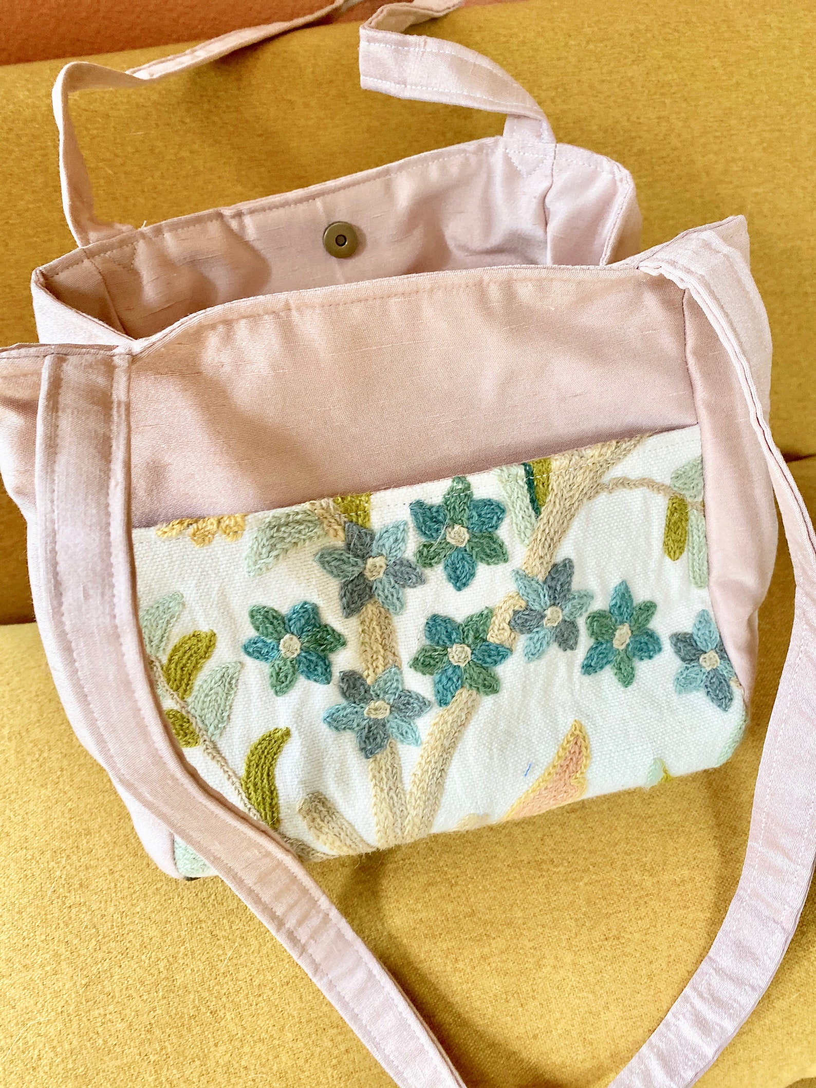 tote bag with flowers