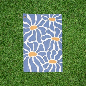 Floral Flower Golf Towels | Trendy Sports Towel for Golfers, Unique Gift for Golf Lovers, Summer Vibes, Daisy Print, Lightweight