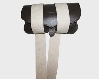 Chocolate Revolutionary War Cartridge Box With Cream Belt