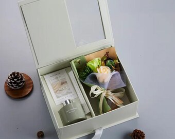 Caixa de presente com lírio-do-vale, conjunto difusor de varetas, buquê de flores de sabonete, presente para ela, conjunto de presente elegante, presente de aniversário, pronto para presentear