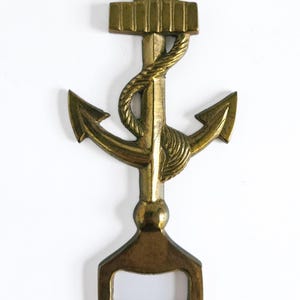 Brass Handheld Pineapple Bottle Cap Opener Brass Handheld Pineapple Bottle Cap Opener