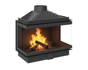 Puede incluir: Una chimenea negra y moderna con frente de vidrio y chimenea. En el interior, un fuego arde intensamente, iluminando los troncos. La chimenea es una unidad de esquina, diseñada para la instalación en una esquina.