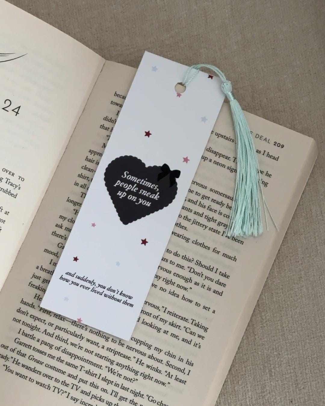 Off Campus Bookmark: Book Club Ticket - Garret Graham, Di Laurentis ...