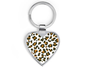 Llavero con estampado de leopardo y corazón / NATURAL