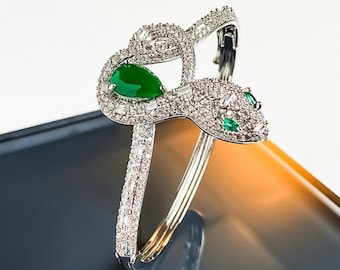 Pulsera Serpiente Esmeralda – Joyería de serpiente chapada en platino con cristales de esmeralda