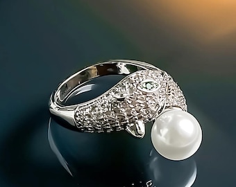 Panther Pearl Ring – Platinum-Plated Panther Statement Ring with Pearl