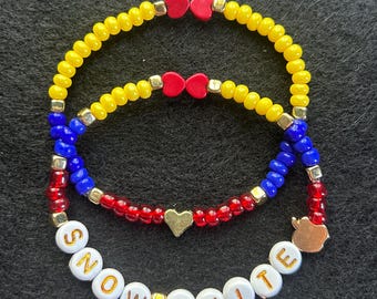 Pulseras de la amistad de Blancanieves (juego de 2) con dije de manzana dorada