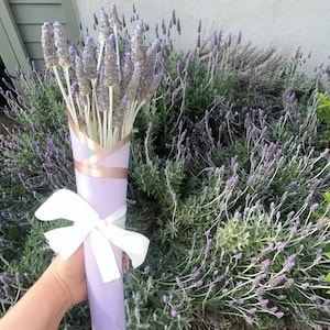 Handmade Dried English Lavender Bouquet: Rustic Aromatherapy Decor