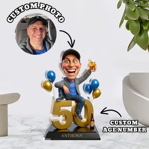 Benutzerdefiniertes Acrylblock-Karikaturporträt, Foto zur Karikatur-Mannfigur, kundenspezifischer Geburtstagszahl-Aufsteller
