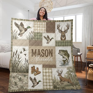 Spersonalizowany koc myśliwsko-wędkarski, patchworkowy koc w kamuflażu z motywem jelenia, kaczki i basu