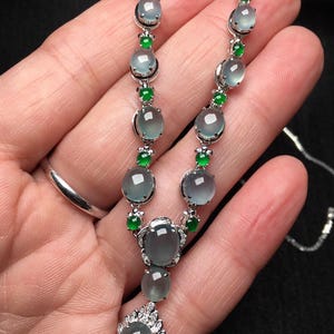 Collar de jadeíta verde hielo en oro de 18 quilates, collar de capas de jade de grado A, joyería de jadeíta birmana, collar de buena suerte y prosperidad.