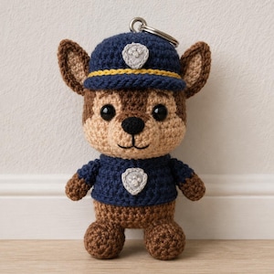 Haakpatroon voor een reddingshondje (PDF), Amigurumi honden sleutelhanger met weinig naaiwerk, Politieheldenhondje