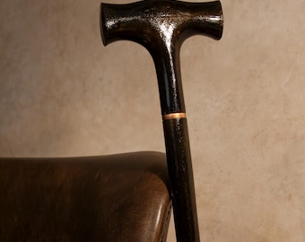 Klassieke houten wandelstok, traditionele wandelstok, elegante wandelstok, gesneden houten stok, handgemaakte wandelstok, bruine wandelstok, natuurlijk houten wandelstok