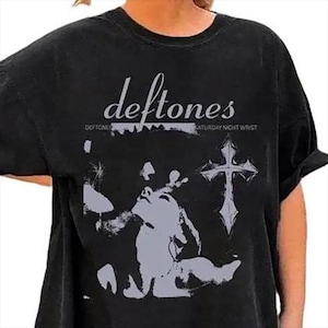 Deftones Graphic Tshirt, Deftones Tour Shirt, Rock Band Shirt, Music Lover, Vintage Y2K Gothic T-shirt,Fan Gift Unisex Top Womenswear Cotton