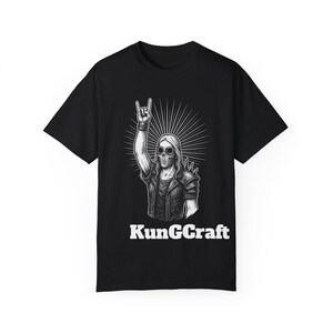 Maglietta grafica Rockin&#39; Skeleton, maglietta unisex con band, regalo per gli amanti della musica, maglietta in stile alternativo, abbigliamento per Halloween