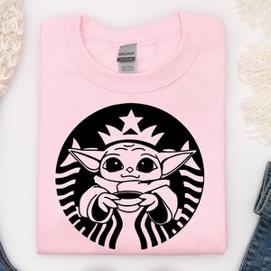 Star Wars Baby Yoda Shirt, Starbucks Yoda Shirt, Coffee Lover Gift, Star Wars Disney Shirt, Mandalorian T-shirt, Disney Baby Yoda Shirt 352 zdjęcie 5
