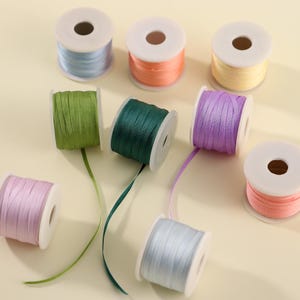 Ruban de soie 19 couleurs - Ruban lisse de 2 mm, ruban de soie éclatant, choix élégant pour des cadeaux de mariage, indispensable pour les artisans