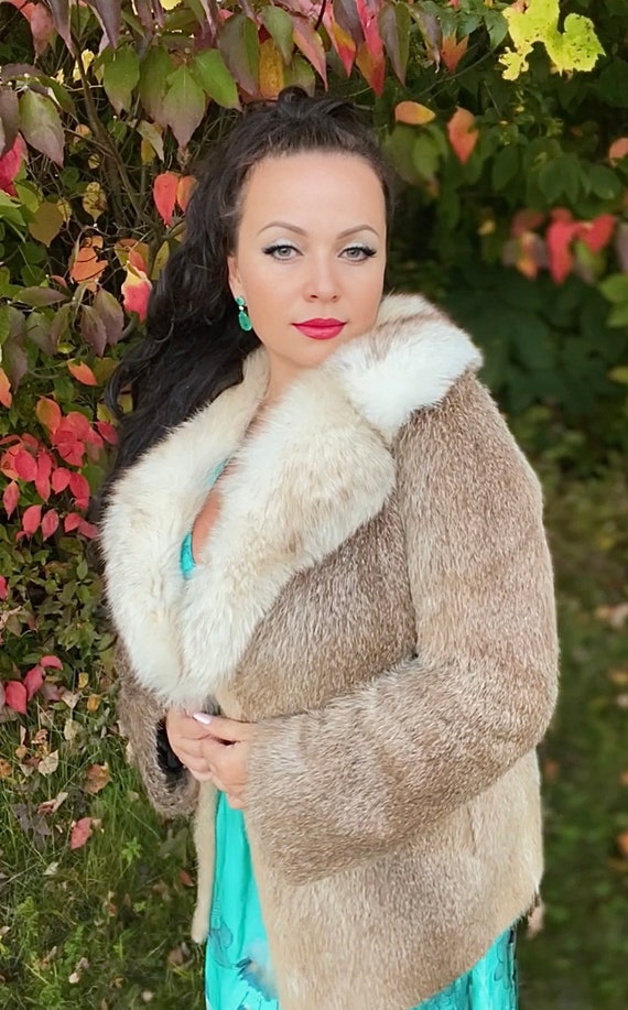 Fabulous Genuine Nutria Fur Coat w/ Fox Fur Collar