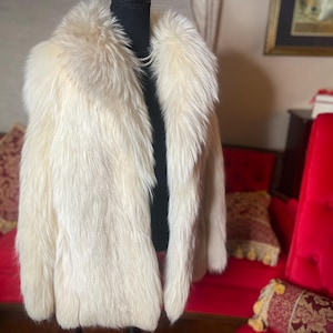 RARE Pure Luxury Vintage Genuine Alaskan Fox Fur Ivory Fox Fur Jacket Arctic Fox Short Length Coat Size Small Medium 4 6 8