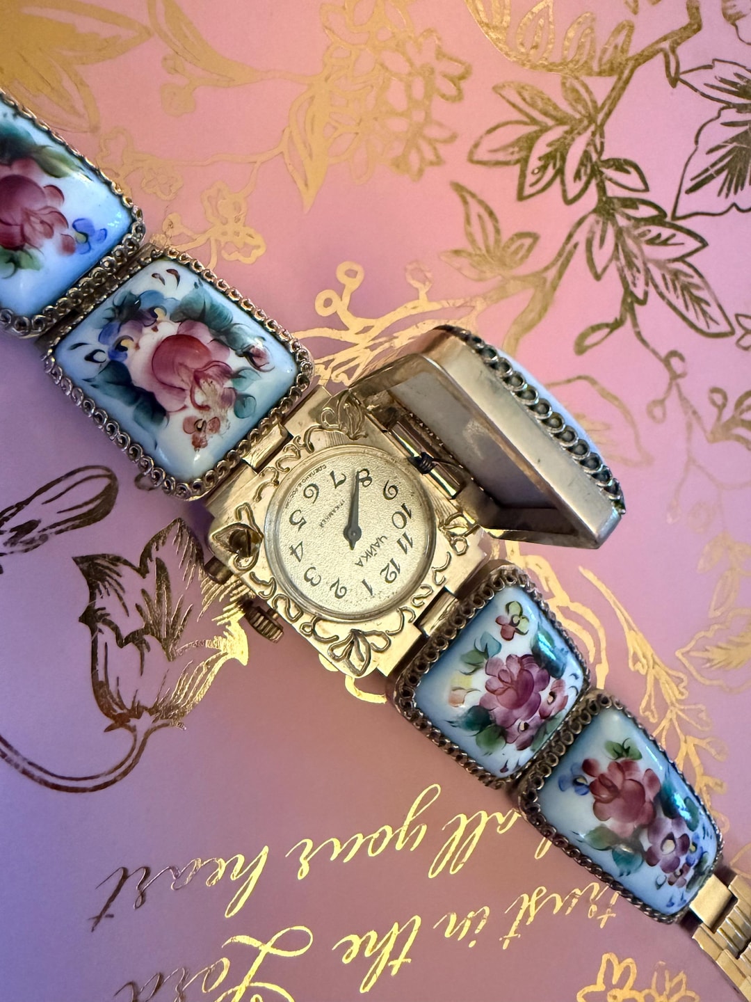 60’アンティーク　BLOVA Watch 未使用　日常使用可レア Luxurious Vintage Enamel Soviet Secret Chaika Hidden Watch