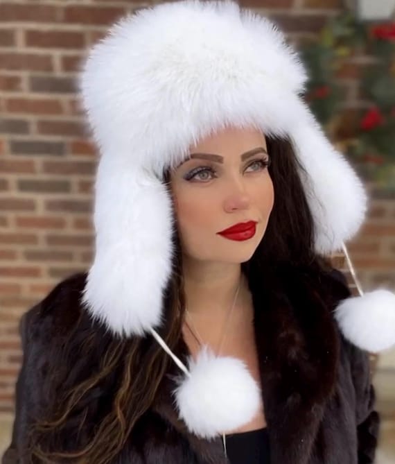 Vintage Pure White Ushanka Ladies Real Fox Fur Hat Style  display picture 3