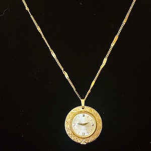 Vintage Bulova Pendant Necklace Ladies Watch Diamond Goldplated 17 Jewels  Mechanical Wind Up Working