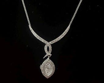 Seltene alte Hollywood Art Deco Style Damen Vintage Waltham Uhr Diamant Anhänger Silberfarbene Uhr 17 Jewels