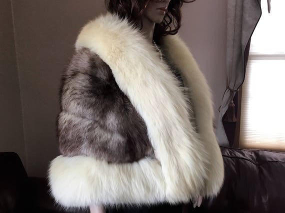 Vintage Two-Toned Arctic Fox Fur Bolero Cape / Si… - image 5
