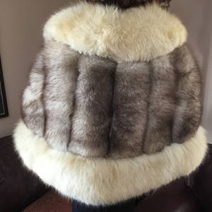 Vintage Two-Toned Arctic Fox Fur Bolero Cape / Silver Grey w/ Creamy White Trim Fox Fur Plush Chubby Stole / Bridal Wedding Fur M L XL 2XL image 7