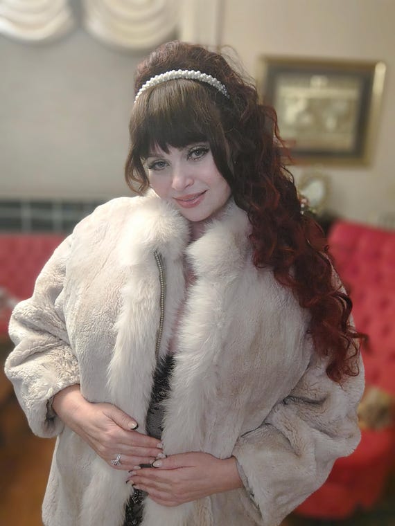 Vintage COZY Sheared Blonde Beaver Fur Jacket: Fox Trim