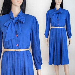 Vintage 70s royal blue pleated dress, pussybow secretary dress, shirtwaist secretary dress, size small to medium
