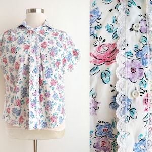 Vintage 80s white floral blouse, pastel floral print blouse, button up cap sleeve blouse with lace trim, size 18W, XL, XXL