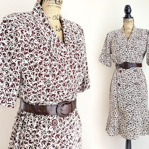 Vintage 90s brown geometric print sheath dress, double breasted circle print dress with mermaid hem, Liz Claiborne, size 4 small