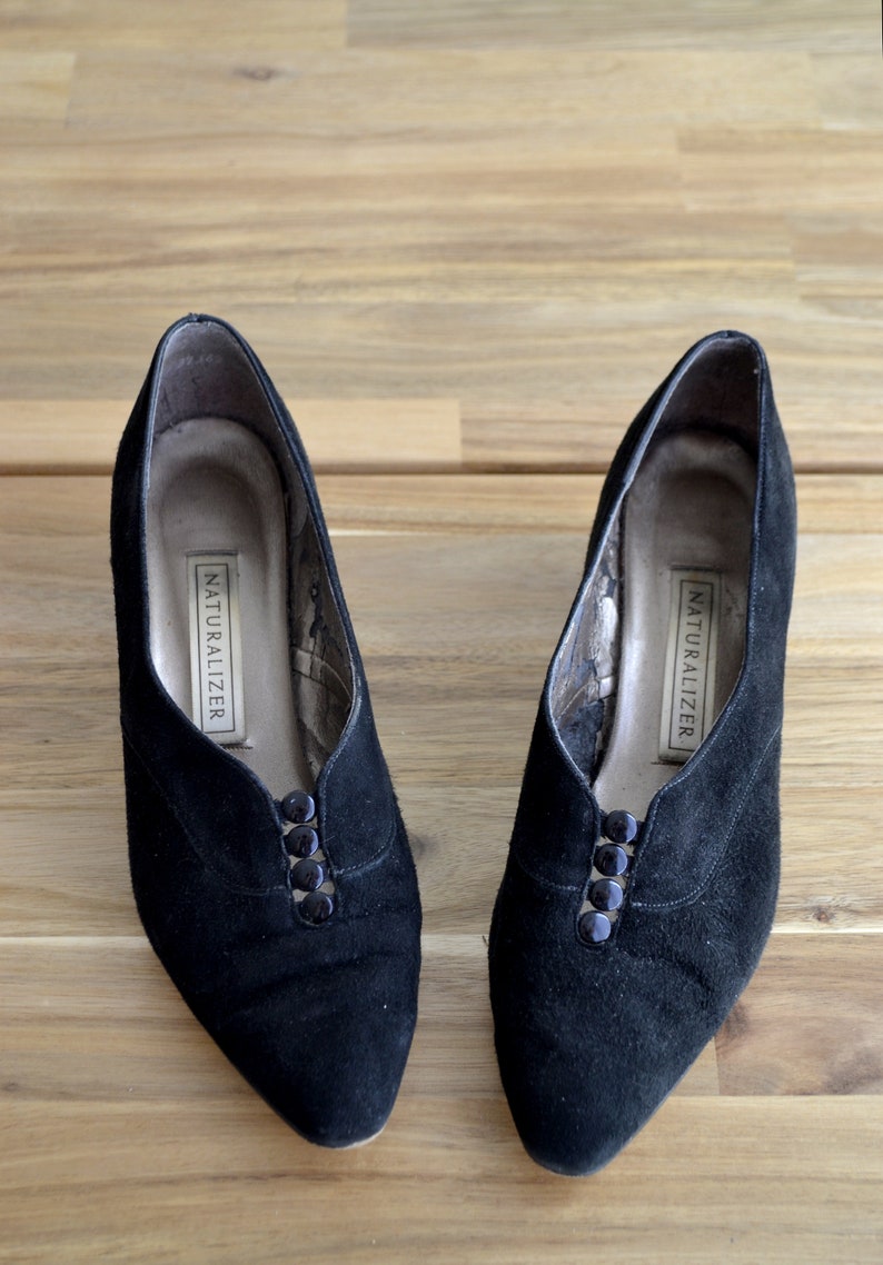 Vintage Black Suede Naturalizer Pumps Low Heel Size 6 Etsy