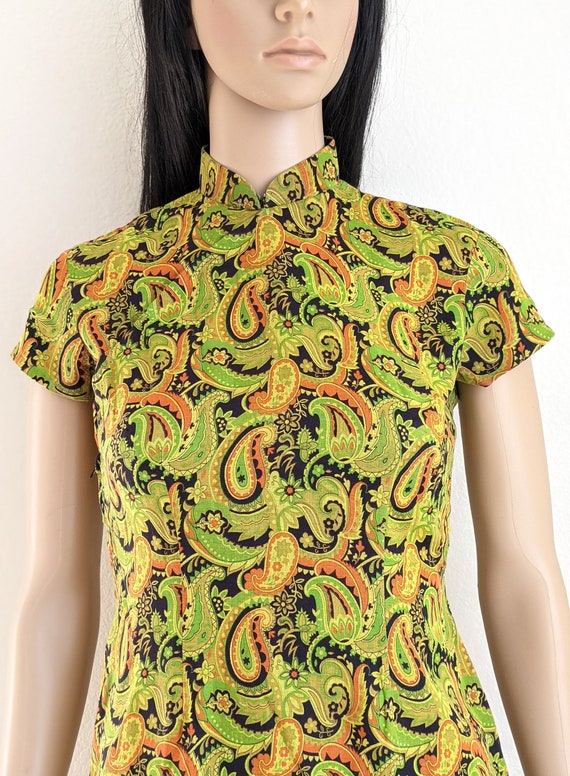 Vintage 60s groovy paisley print qipao dress, lim… - image 2