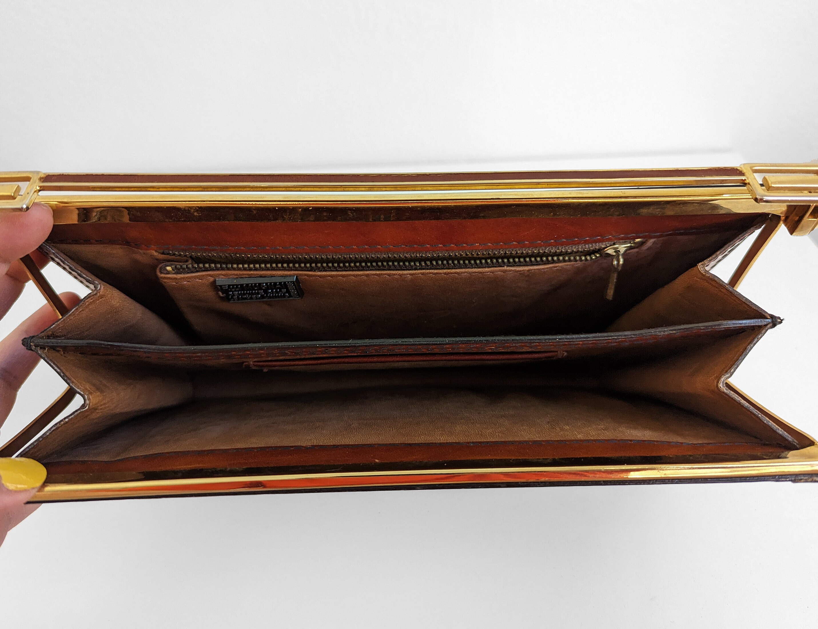 Vintage Brown Leather Clutch: Italian Gold Tone Hardware, F  display picture 1