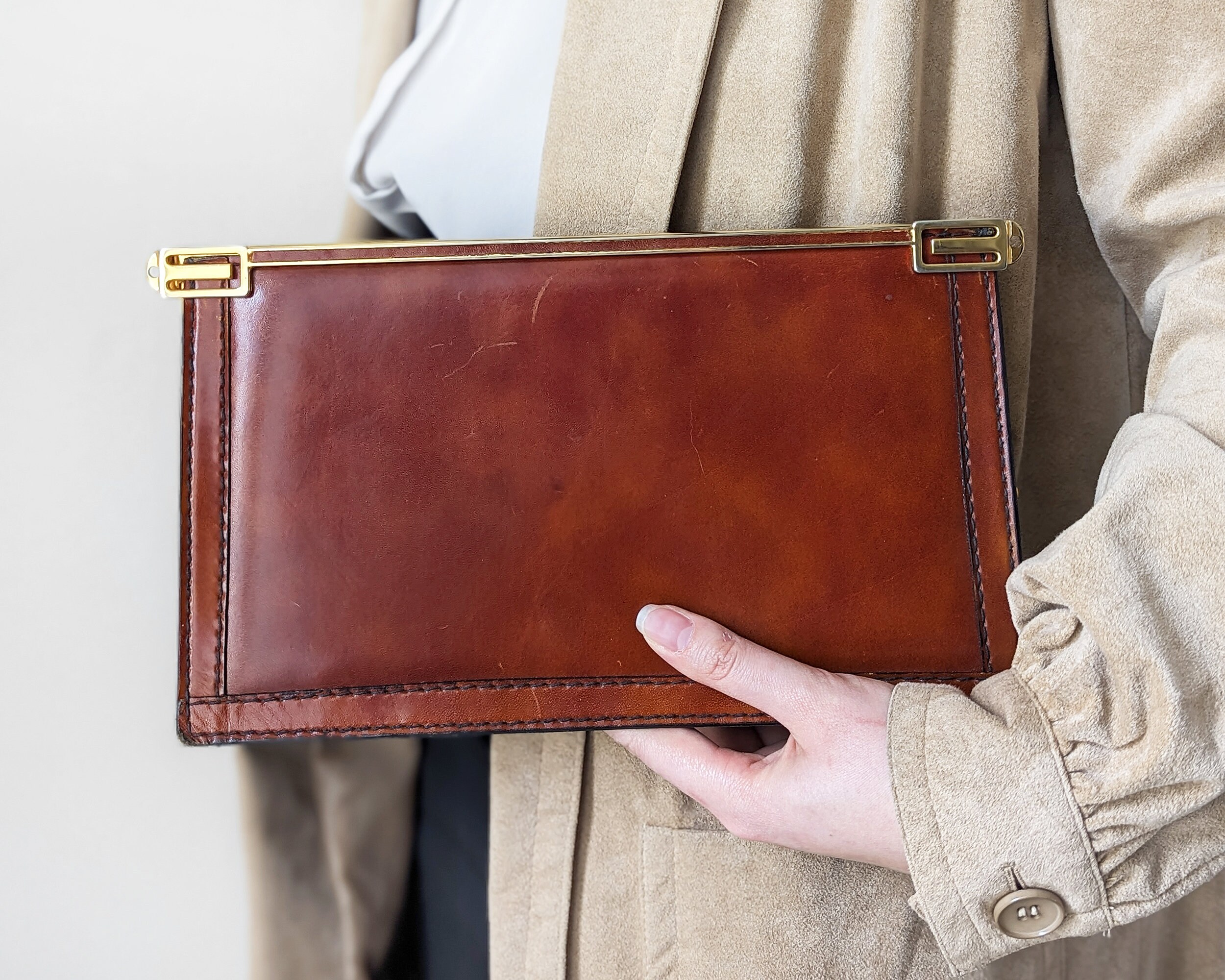 Vintage Brown Leather Clutch: Italian Gold Tone Hardware, F  display picture 1