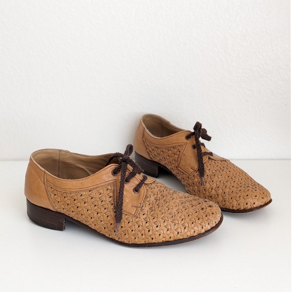 Vintage men's basket weave Derby shoes, light brown woven leather Oxford shoes, size 40, men's size 7
