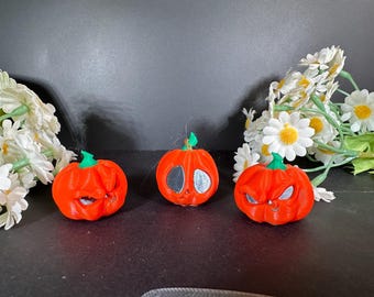Buy 2 get 10% off! Mini Jack O Lantern Pumpkin Set – Spooky Halloween Tabletop Decorations 3D Printed