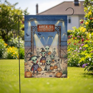 Bandera de jardín de Halloween con temática extraterrestre: Decoración OVNI del Área 51