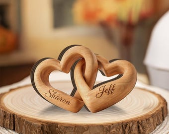 Personalized Interlocking Hearts Decor: Custom Couple Names