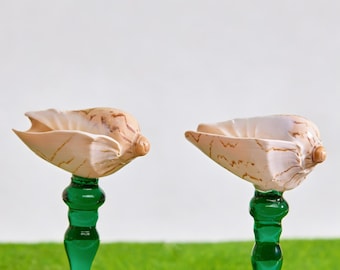 Copas de vino hechas a mano con conchas marinas, decoración playera.