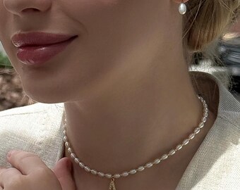 Personalisierte Anfang Anhänger Halskette, Braut Perle Tropfen Ohrringe, zierliche Frauen Armband