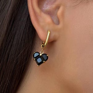 Black heart dangle earrings, dainty y necklace, gothic jewelry set, christmas gift for wife, drop earrings, lariat necklace, gift for her