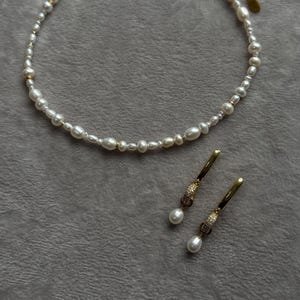 Wedding jewelry set, dainty pearl choker, bridal drop earrings, bridesmaid jewelry, real pearl necklace, dangle earrings, delicate necklace