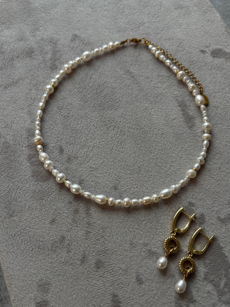 Wedding jewelry set, dainty pearl choker, bridal drop earrings, bridesmaid jewelry, real pearl necklace, dangle earrings, delicate necklace