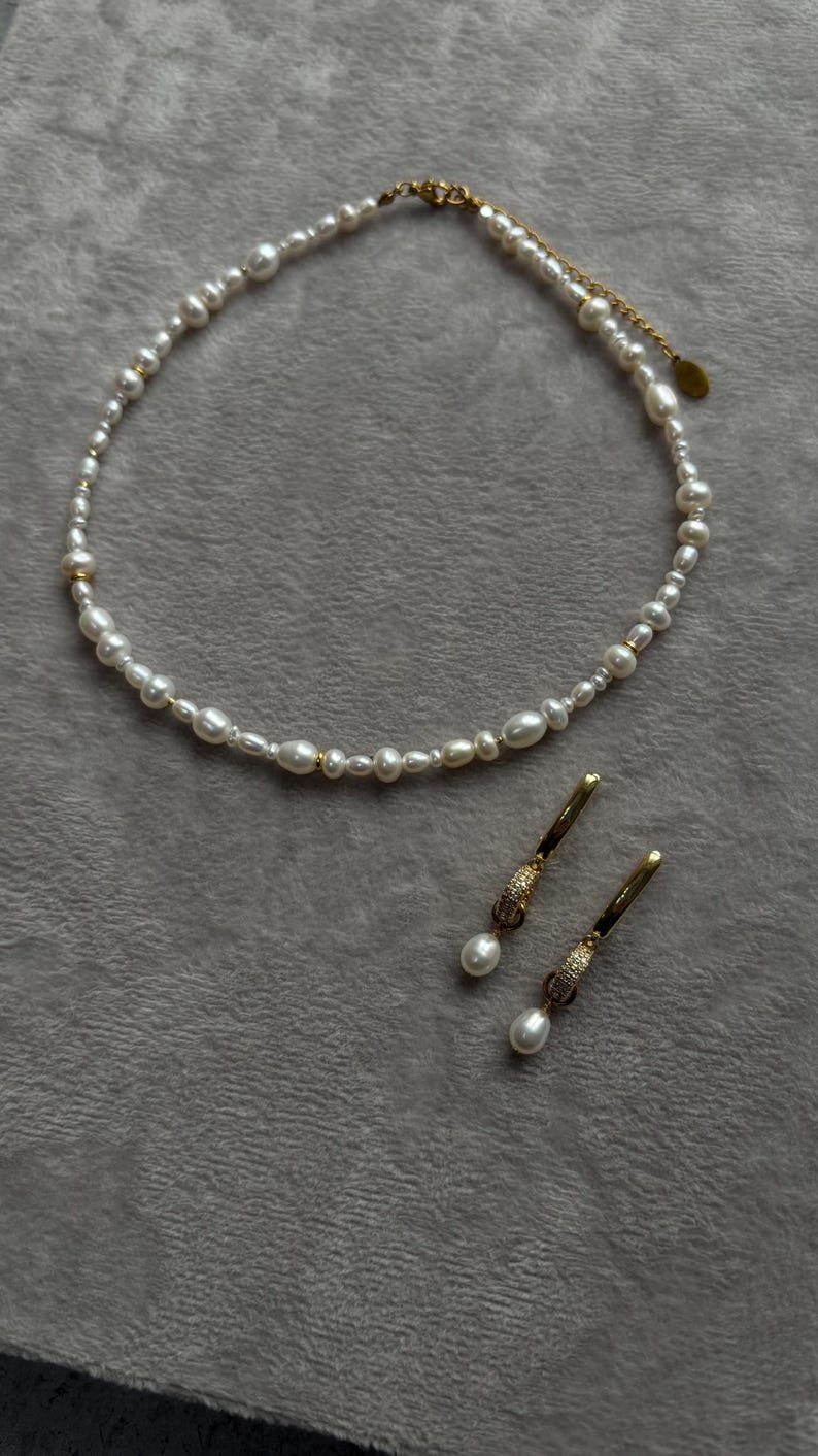 Wedding jewelry set, dainty pearl choker, bridal drop earrings, bridesmaid jewelry, real pearl necklace, dangle earrings, delicate necklace