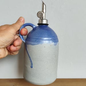 Ceramic Olive Oil Dispenser  | Unique Blue Oil Bottle Pourer & Vinegar Cruet Set for Kitchen Decor - 650 ml - 22 oz