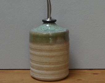 Ceramic olive oil dispenser 400 ml | Ceramic pourer bottle for oil or vinegar | Green and oatmeal pourer | Unique ceramic table cruet