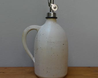 Handmade Ceramic Olive Oil Dispenser: Artisan White Kitchen Cruet, 600ml